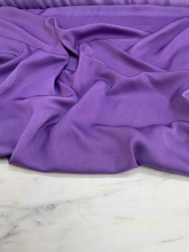 Lavanta Düz Elbiselik İpek Saten Kumaş