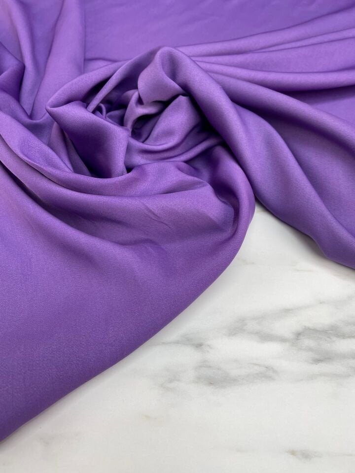 Lavanta Düz Elbiselik İpek Saten Kumaş