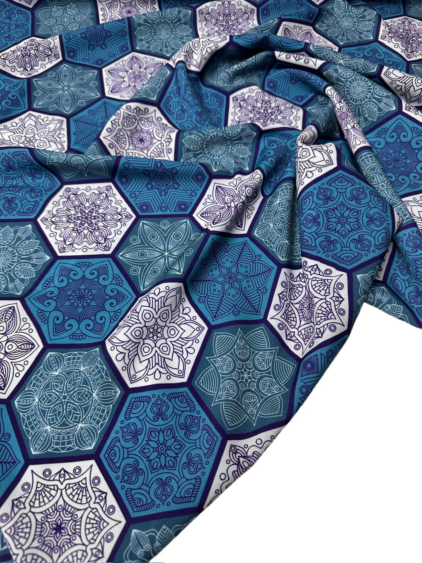 Beşgen Desen Elbiselik Gömleklik Krep Kumaş