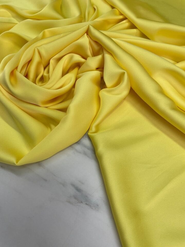 Sarı Düz Elbiselik İpek Saten Kumaş