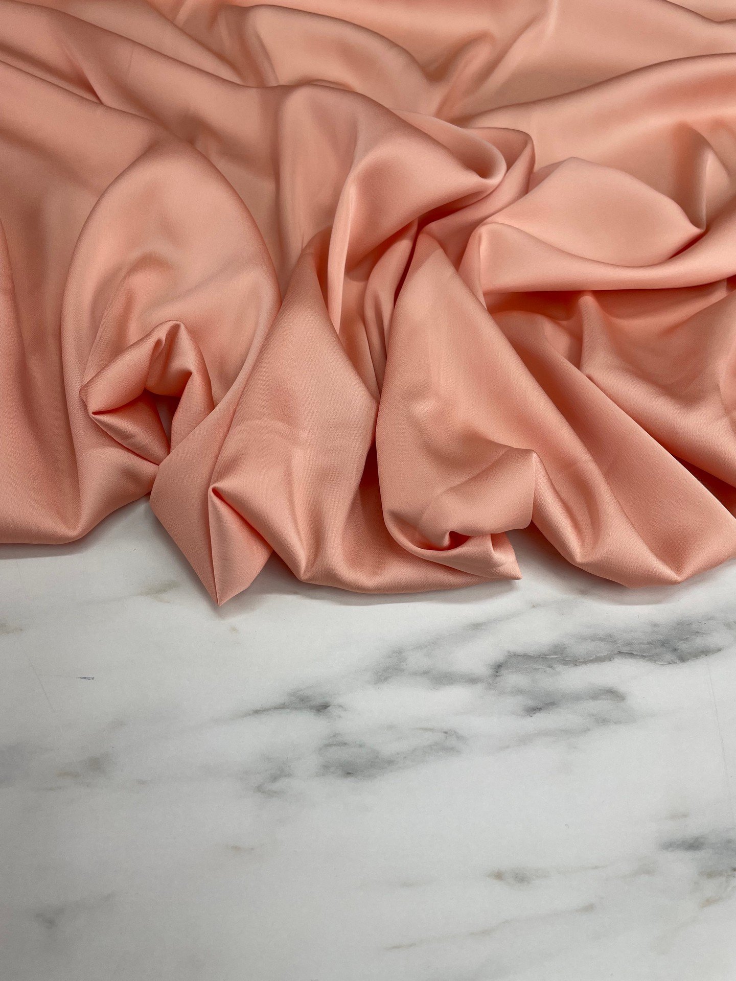 Şeftali Düz Elbiselik İpek Saten Kumaş