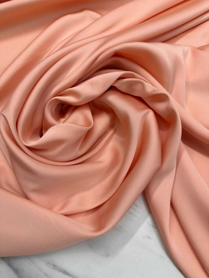 Şeftali Düz Elbiselik İpek Saten Kumaş