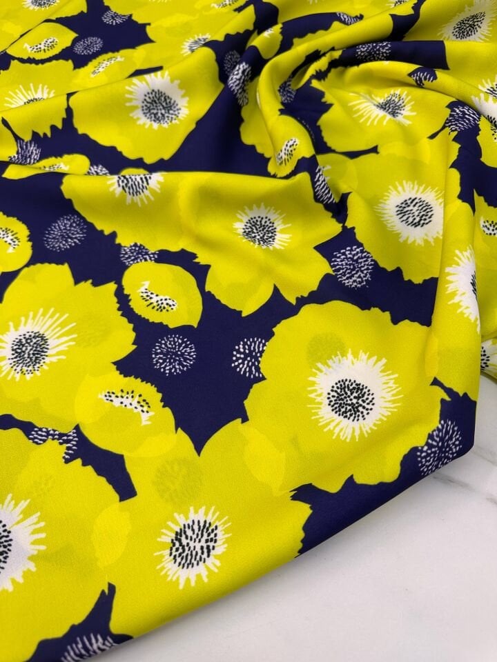 Sarı Geranium Desen Elbiselik Gömleklik Krep Kumaş