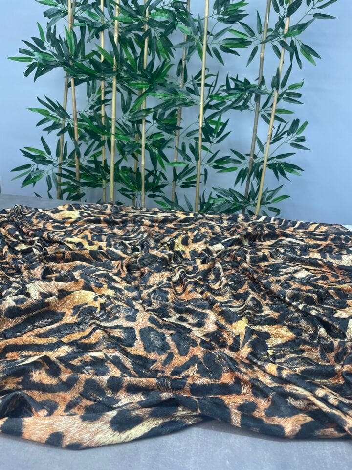 Leopar Desen Elbiselik Kadife Kumaş
