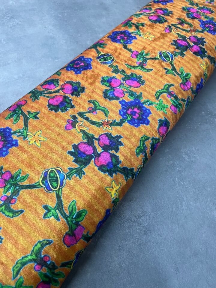 Mevera Desen Elbiselik Kadife Kumaş