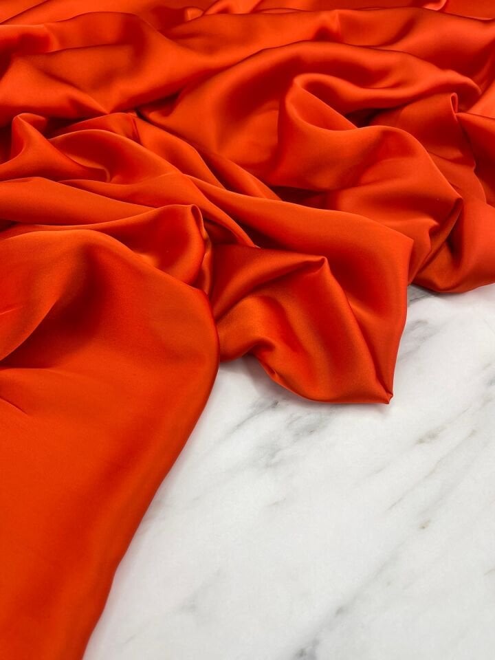 Turuncu Düz Elbiselik İpek Saten Kumaş