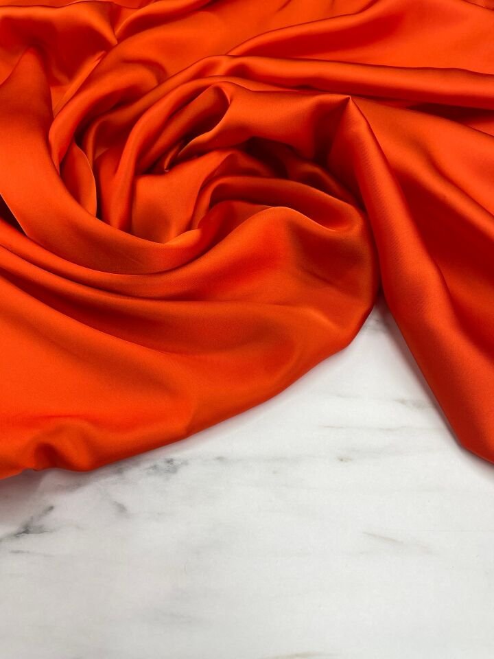 Turuncu Düz Elbiselik İpek Saten Kumaş