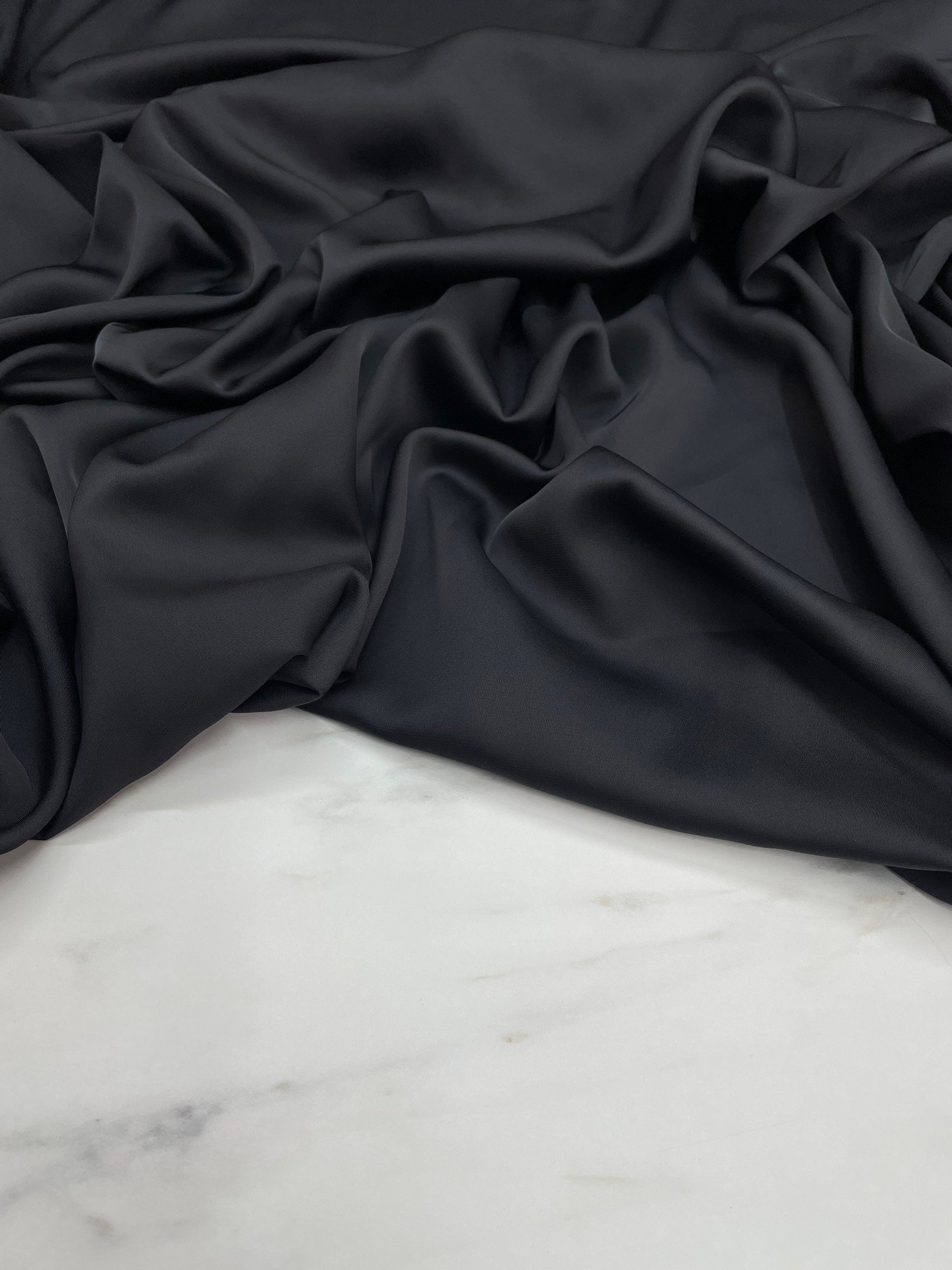 Siyah Düz Elbiselik İpek Saten Kumaş