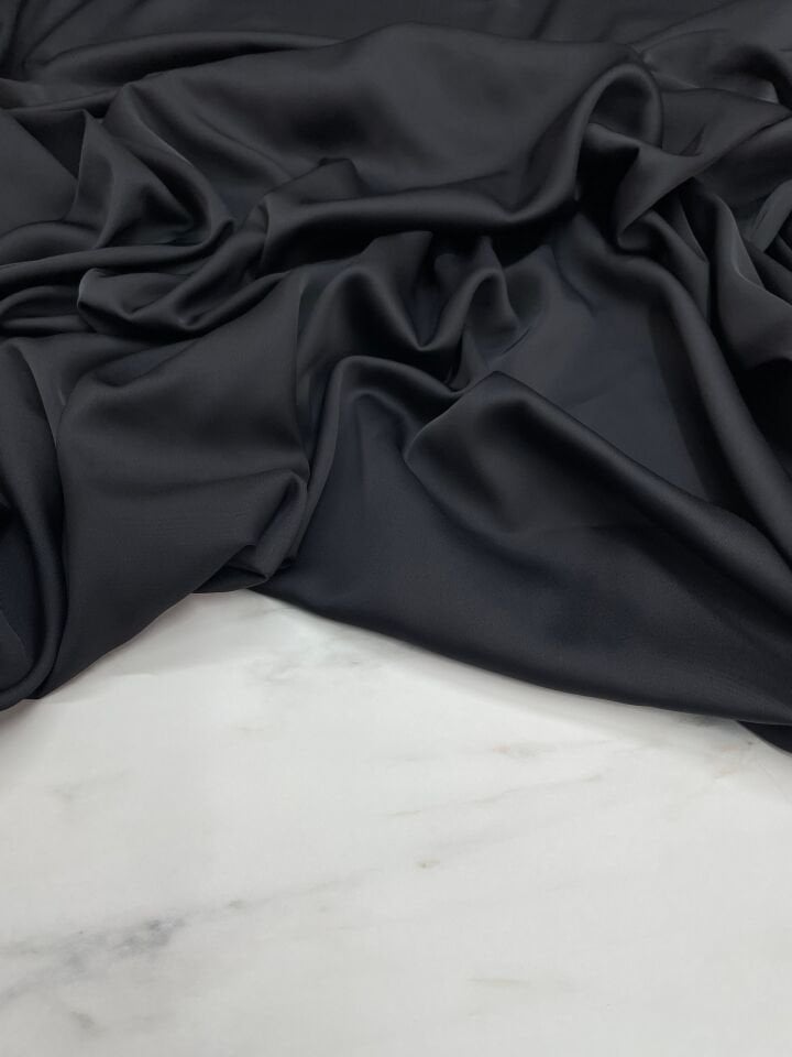 Siyah Düz Elbiselik İpek Saten Kumaş