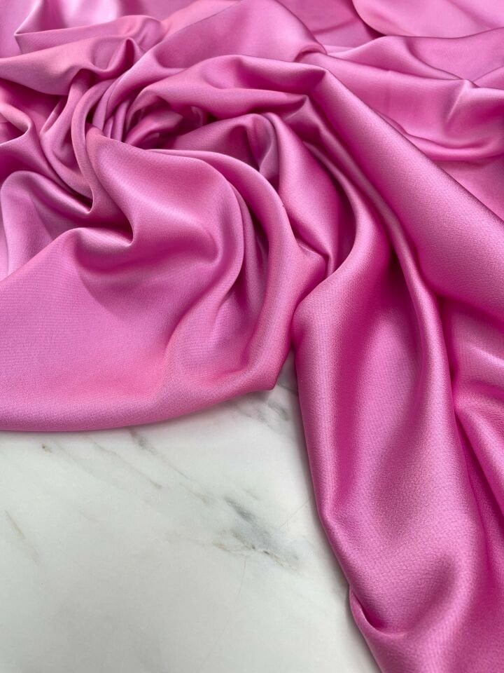 Pembe Düz Elbiselik İpek Saten Kumaş