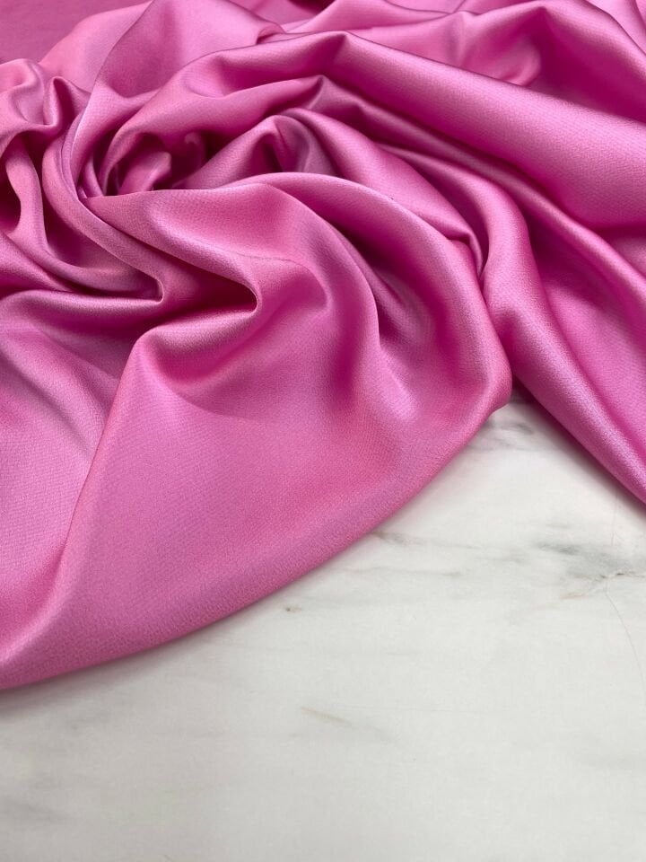 Pembe Düz Elbiselik İpek Saten Kumaş