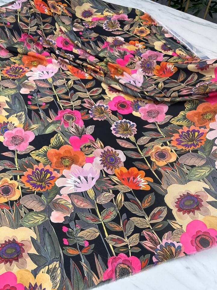 Çiçek Desen Elbiselik Gömleklik Krep Kumaş