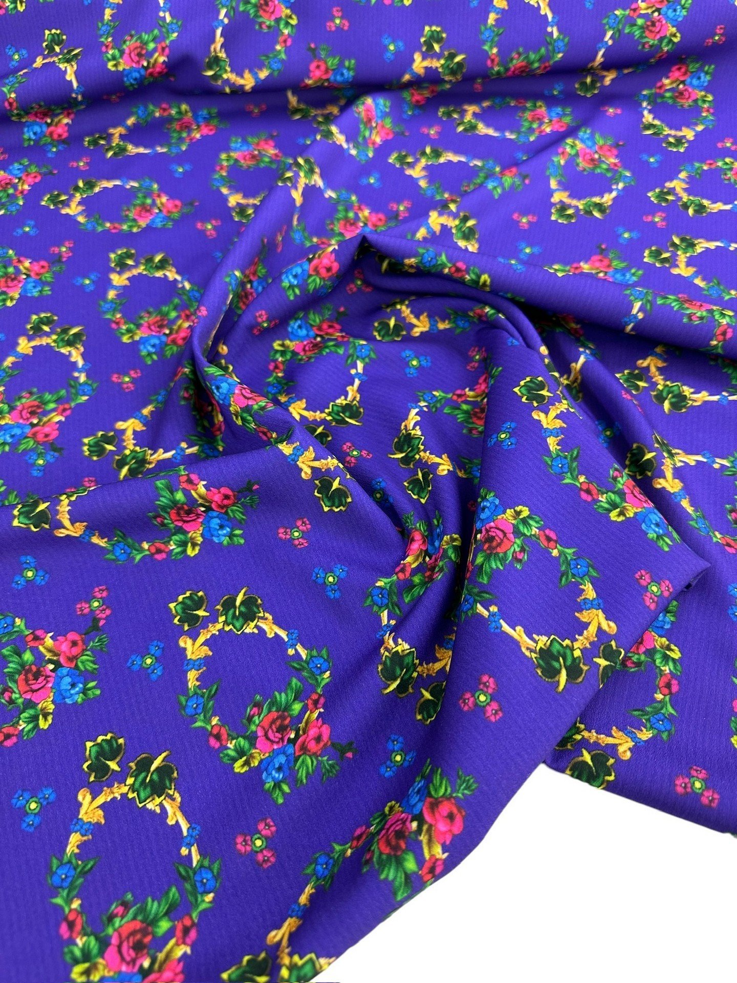 Türkmen Desen Elbiselik Gömleklik Krep Kumaş