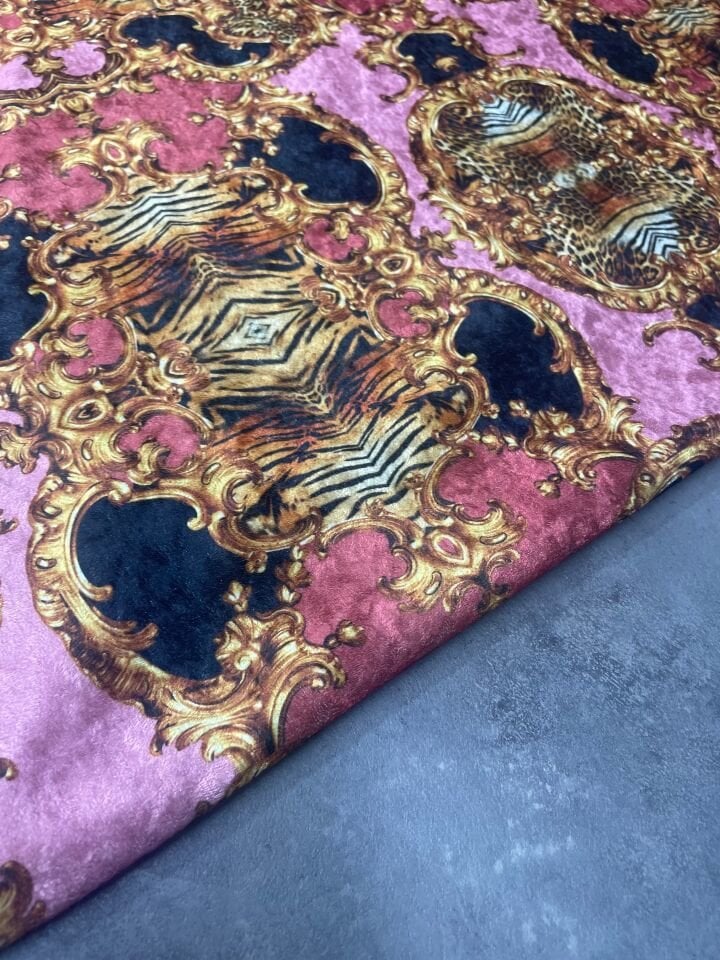 Tiran Desen Elbiselik Kadife Kumaş