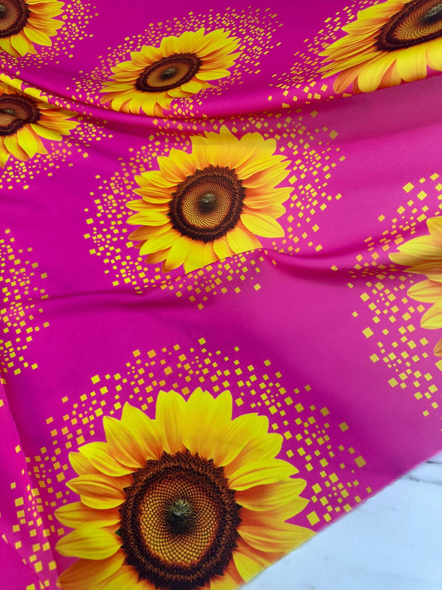 Ay Bahçem krep Kumaş