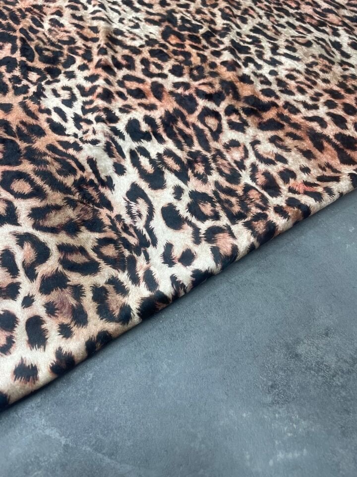 Leopar Desen Elbiselik Kadife Kumaş