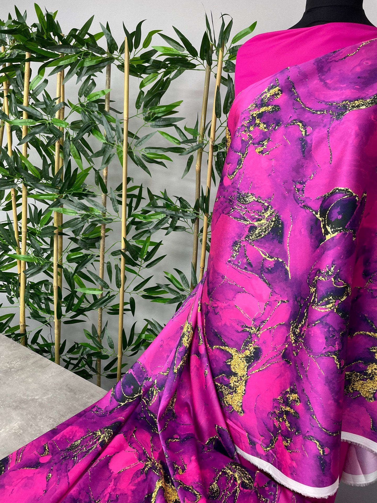 Kombinli Yöresel Elbiselik Tivil Saten Kumaş