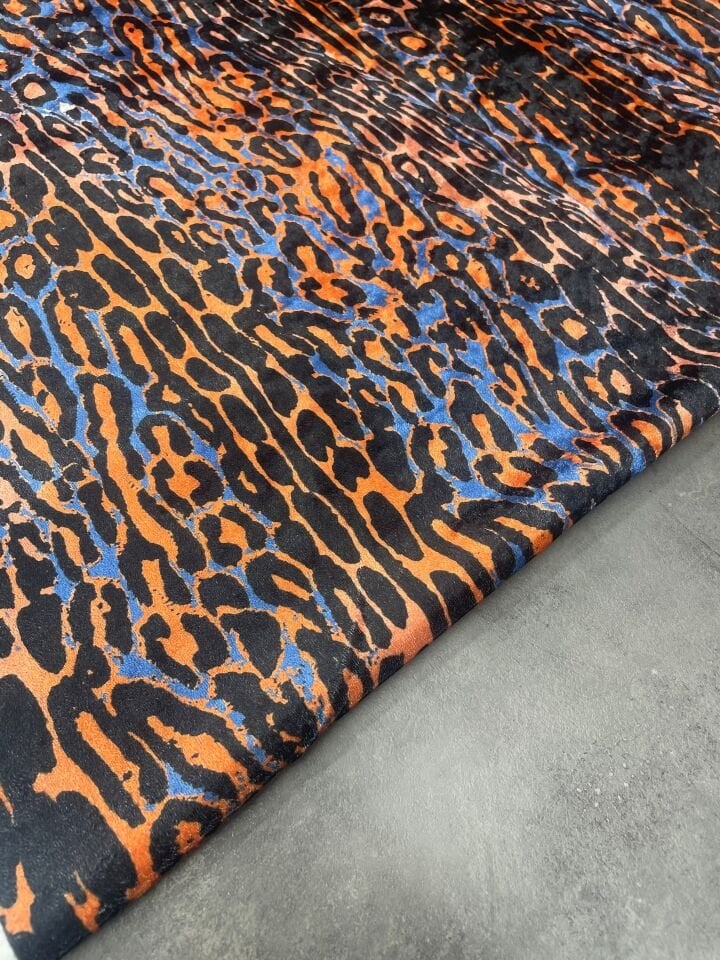 Renkli Leopar Desen Elbiselik Kadife