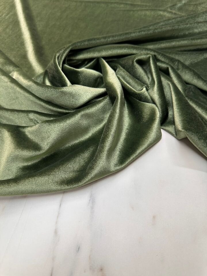 Haki Yeşil Likralı Elbiselik İpek Kadife