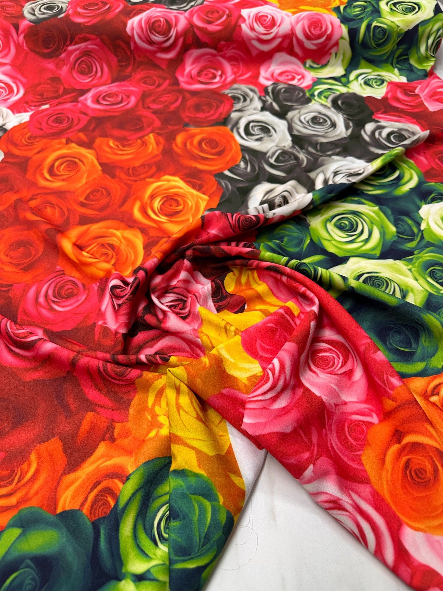 Renkli Gül Desen Elbiselik Gömleklik Krep Kumaş