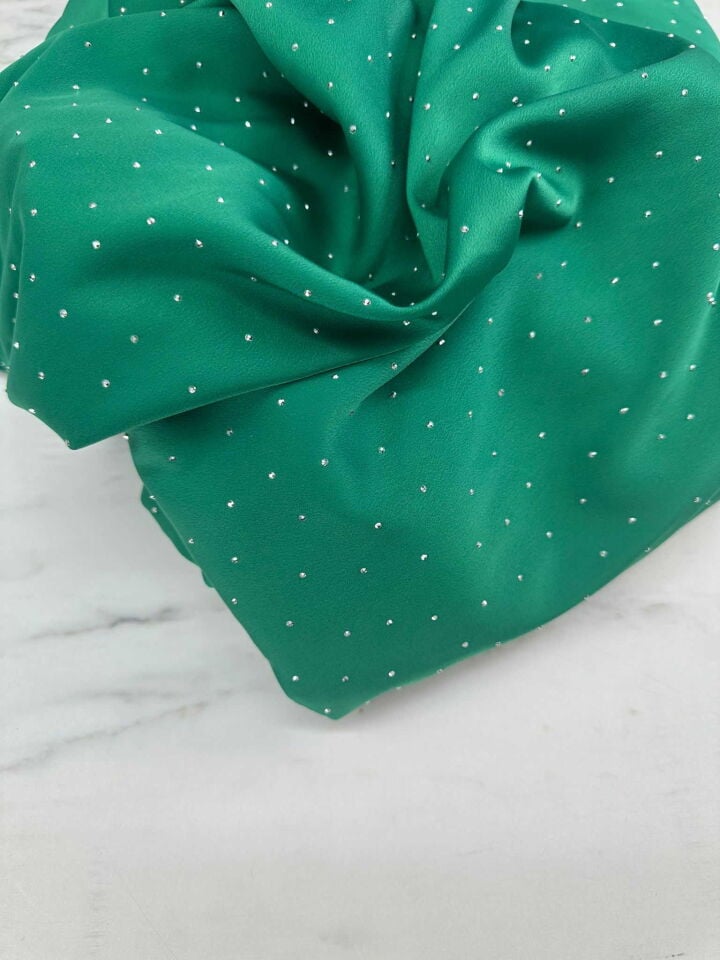 Vilara Taşlı Saten