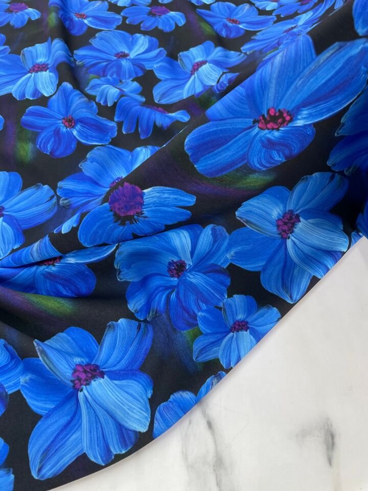 Mavi Geranium Desen Elbiselik Gömleklik Krep Kumaş