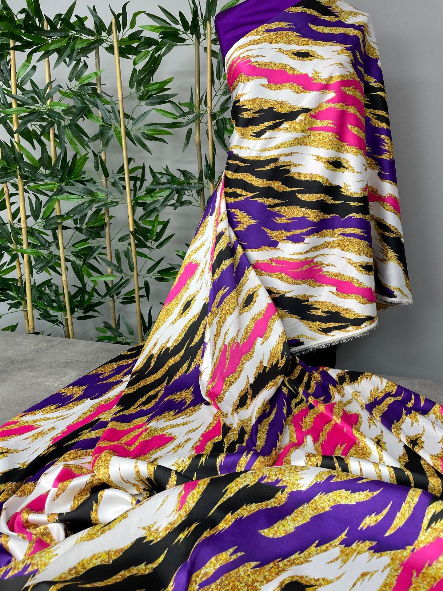 Kombinli Yöresel Elbiselik Tivil Saten Kumaş