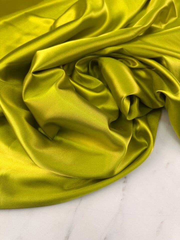 Yag Yeşili Likralı Elbiselik Saten Kumaş