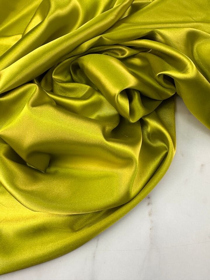 Yag Yeşili Likralı Elbiselik Saten Kumaş