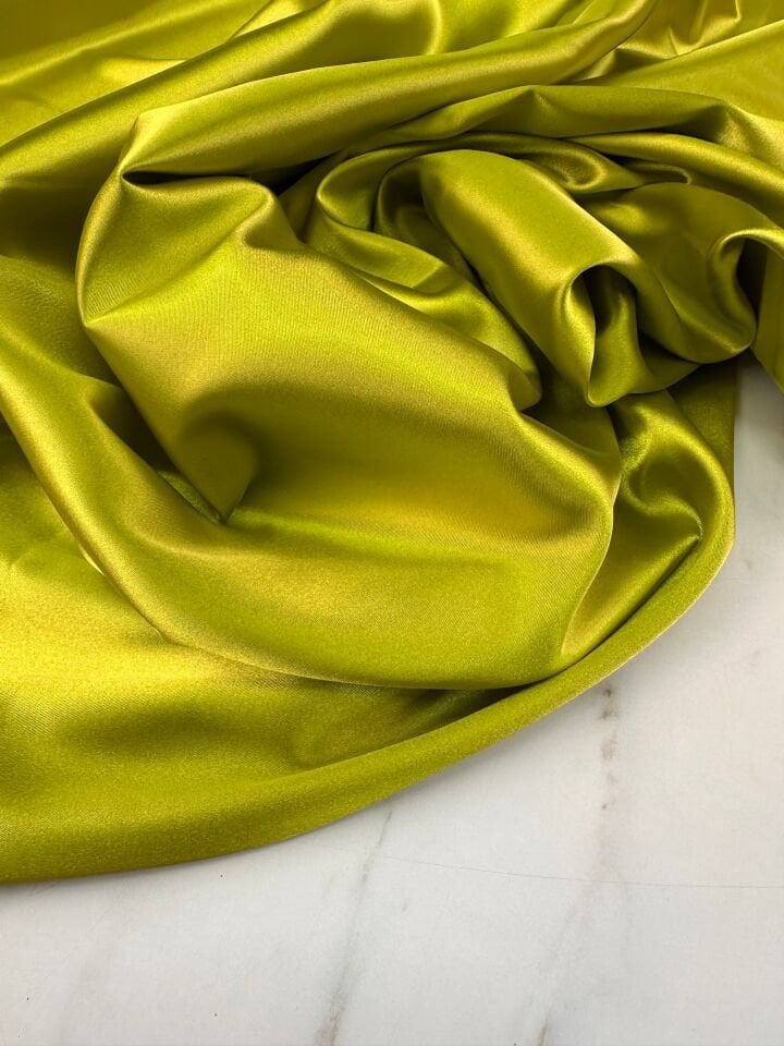Yag Yeşili Likralı Elbiselik Saten Kumaş