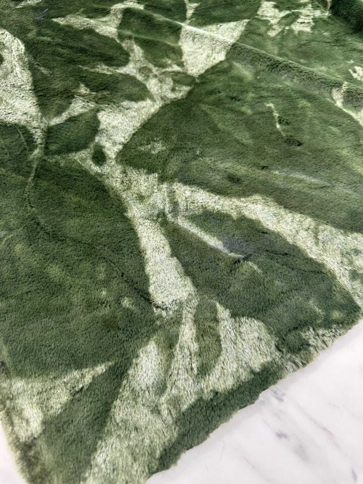 Yeşil Kısa Tüy batik Desen Pelüş Kumaş Yevel kapşonlu