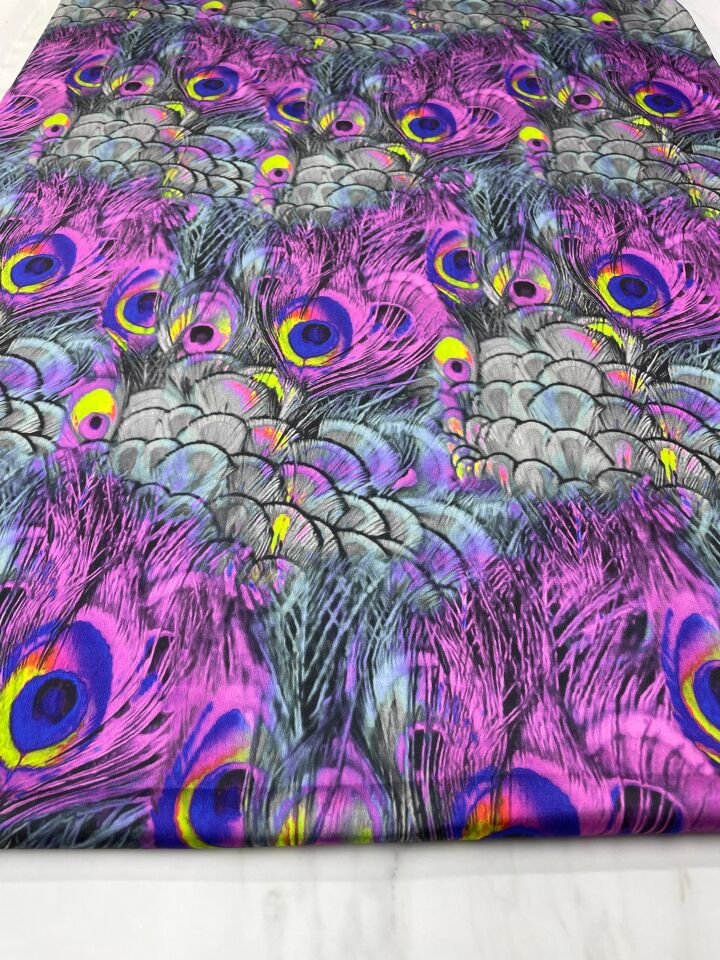 Tavus Tüyü Desen Elbiselik Gömleklik Tivil Saten Kumaş