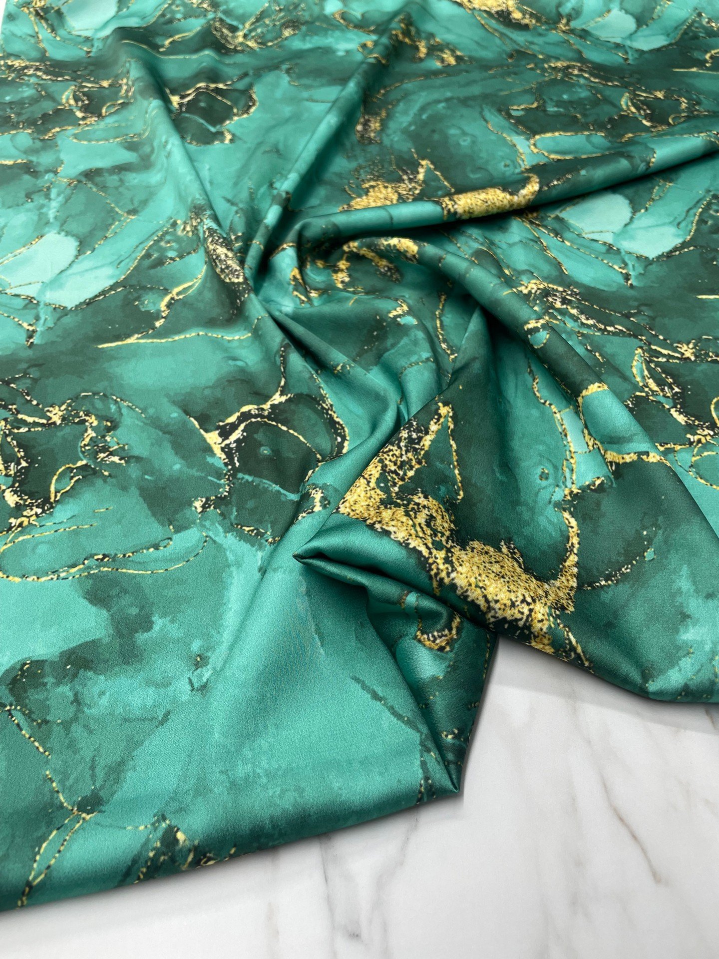 Turkuaz Mermer Desen Elbiselik Gömleklik Tivil Saten Kumaş