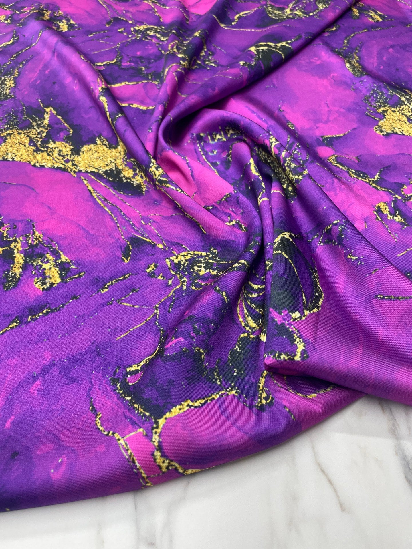 Mor Mermer Desen Elbiselik Gömleklik Tivil Saten Kumaş