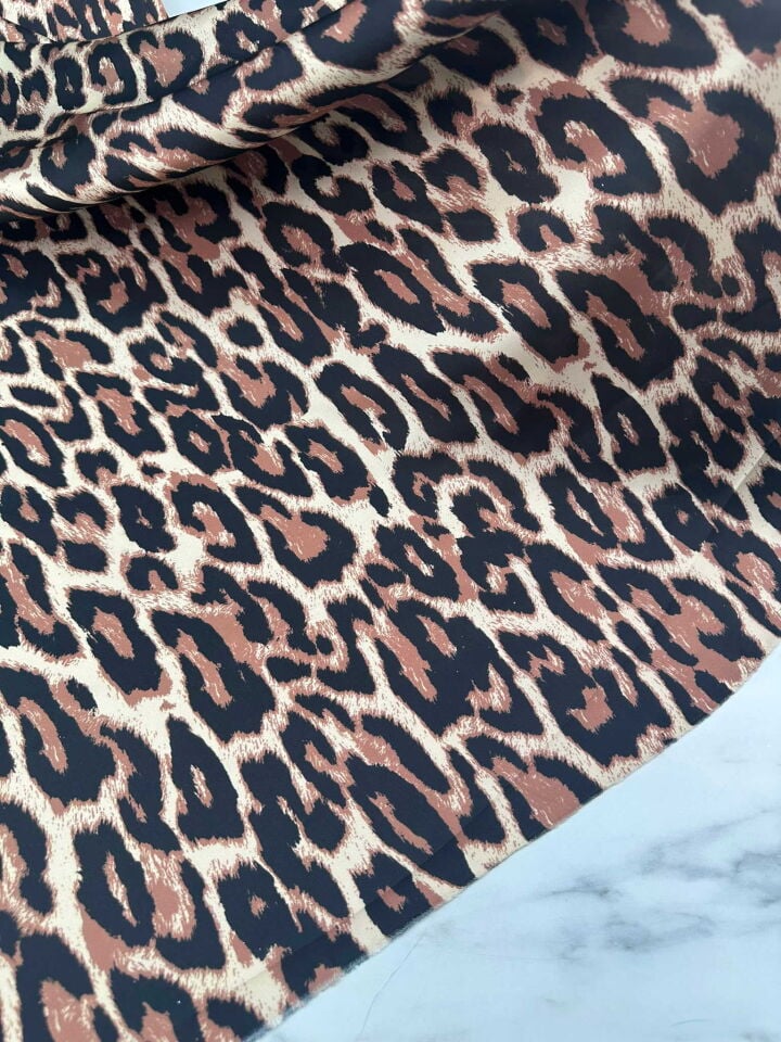 Leopar İpek Saten