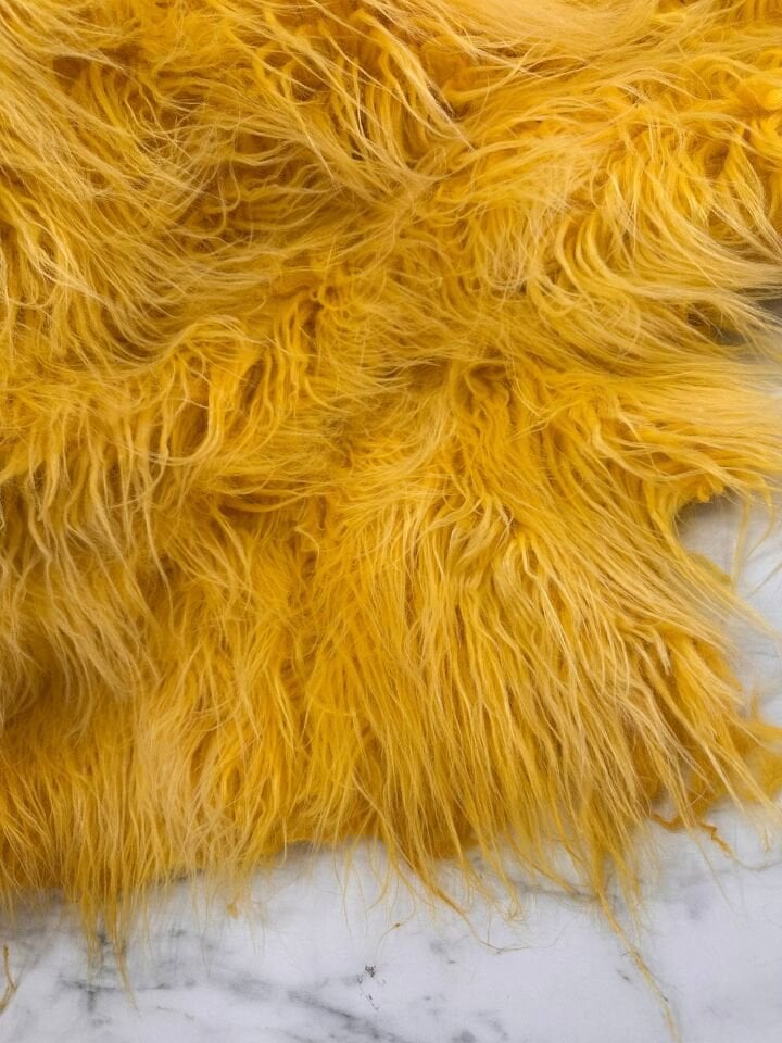 Sarı Renk Uzun Tüy Pelüş Kumaş