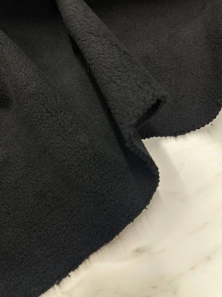 Kısa Tüy Siyah Pelüş Kumaş