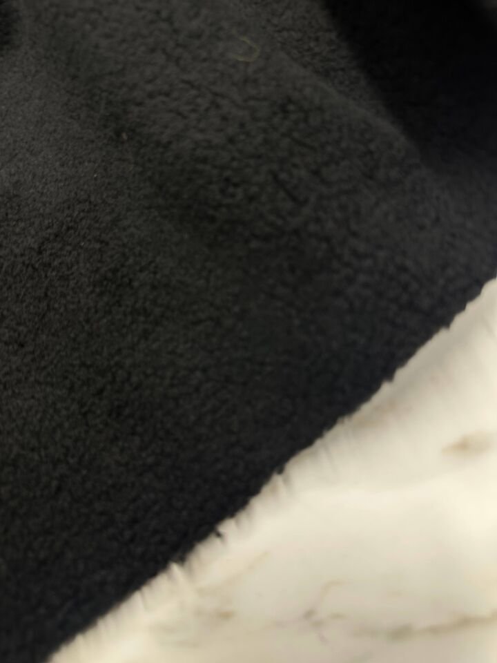 Kısa Tüy Siyah Pelüş Kumaş