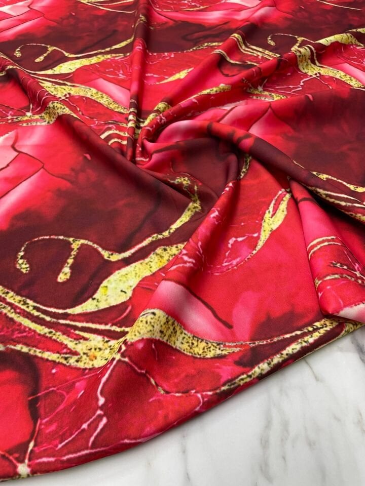 Kırmızı Mermer Desen Elbiselik Gömleklik Tivil Saten Kumaş