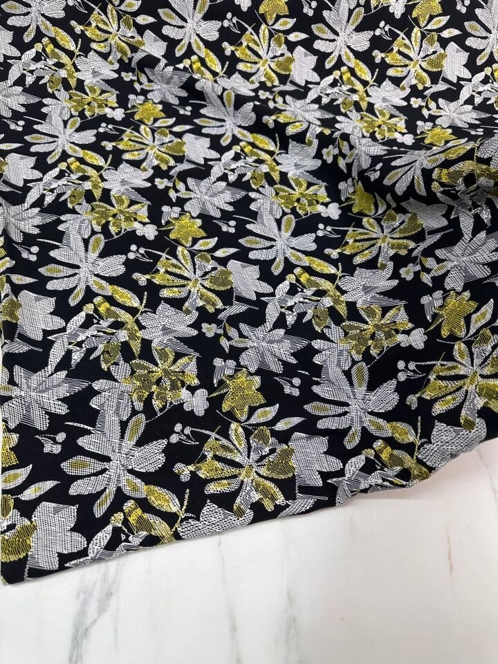 Nez Çiçegi Desen Elbiselik Şalvarlık Viskon Kumaş