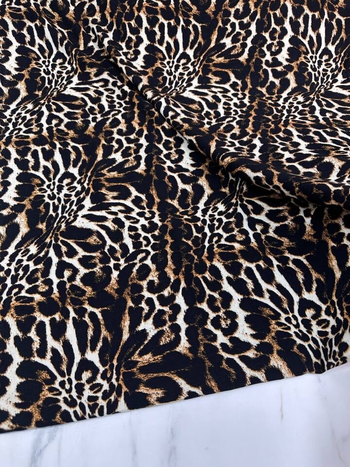 Leopar Desen Elbiselik Şalvarlık Viskon Kumaş