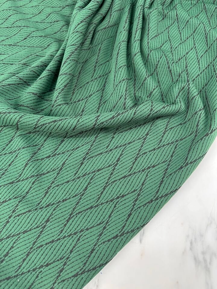 Yeşil Renk Örme Desenli Elbiselik Kumaş