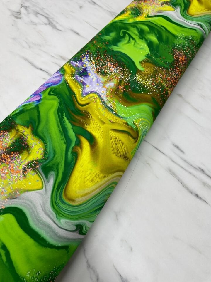 Yeşil Hipnosis Desen Elbiselik Gömleklik Tivil Saten Kumaş