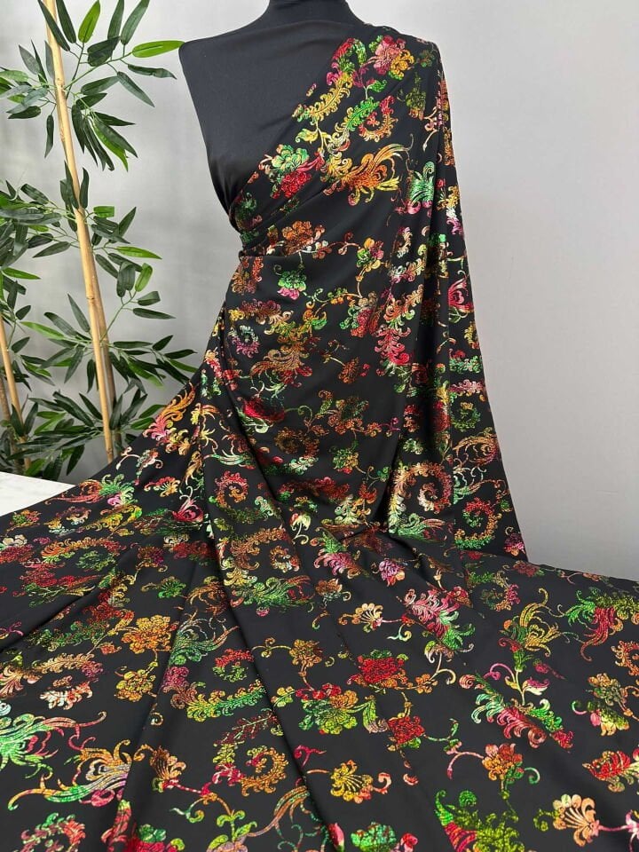 Fantazi Ürün Hologram Kablama Çiçek Desen Krep Kumaş Elbise Etek Şalvar Yöresel Kombin