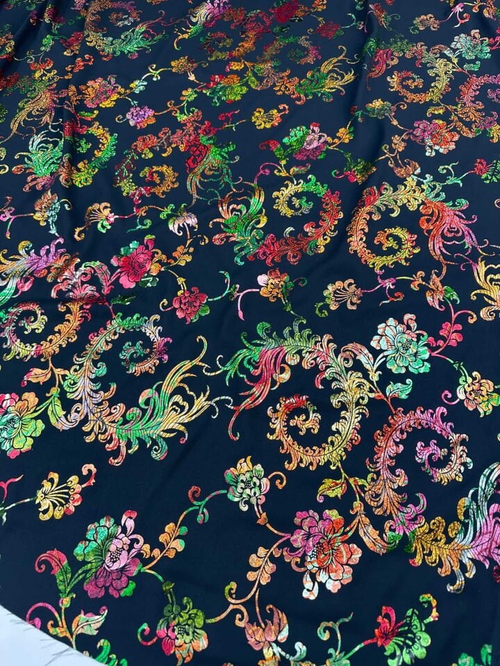 Fantazi Ürün Hologram Kablama Çiçek Desen Krep Kumaş Elbise Etek Şalvar Yöresel Kombin