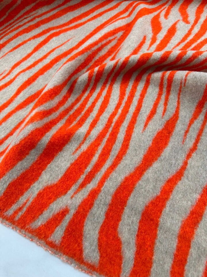 Desenli Kece Kumaş Elbise Etek Ceket Yelek