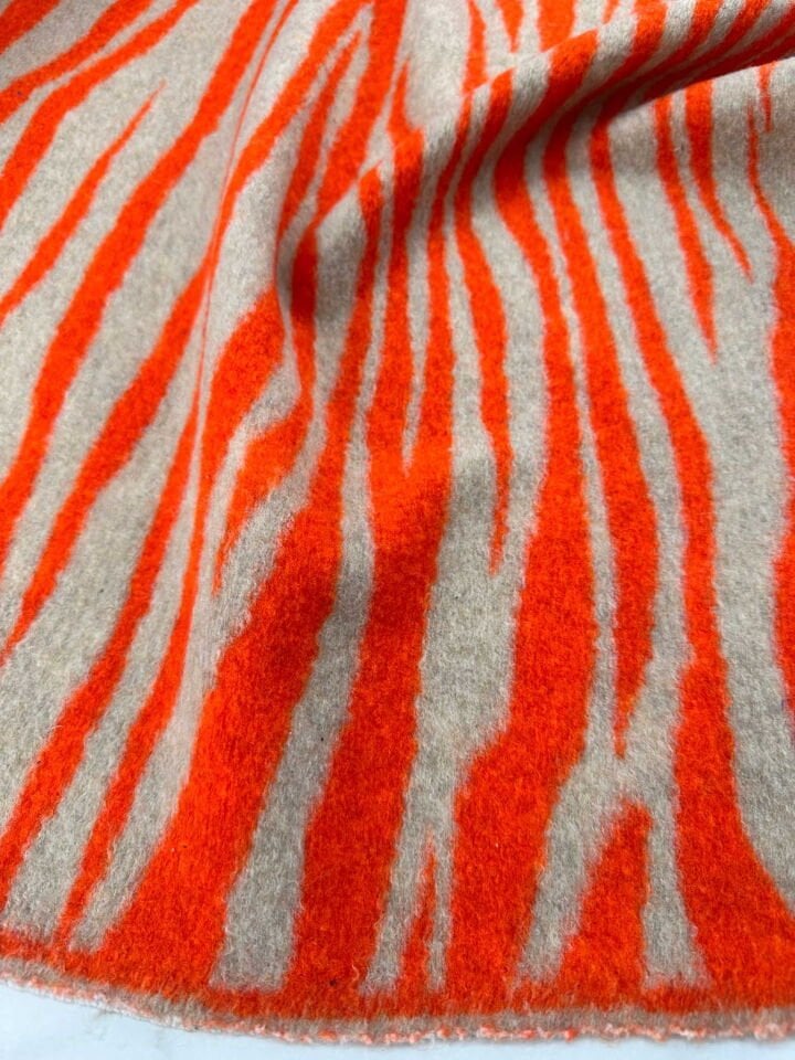 Desenli Kece Kumaş Elbise Etek Ceket Yelek