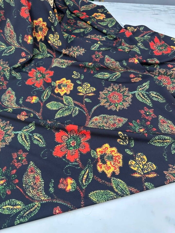 Nakış Desen Krep Kumaş