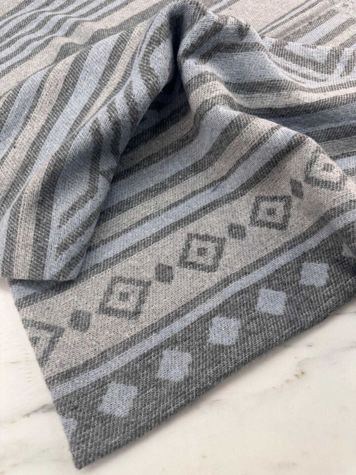 Otantik Desen Akrilik Kışlık Kumaş Etek Ceket Elbise Yelek