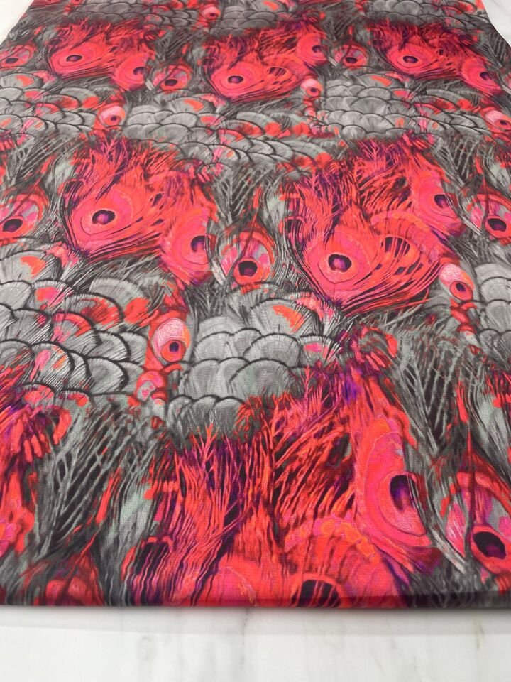 Kırmızı Tavus Tüyü Desen Elbiselik Gömleklik Tivil Saten Kumaş